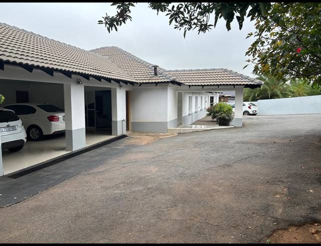 4 BEDROOM HOUSE TO LET IN WATERKLOOF RIDGE